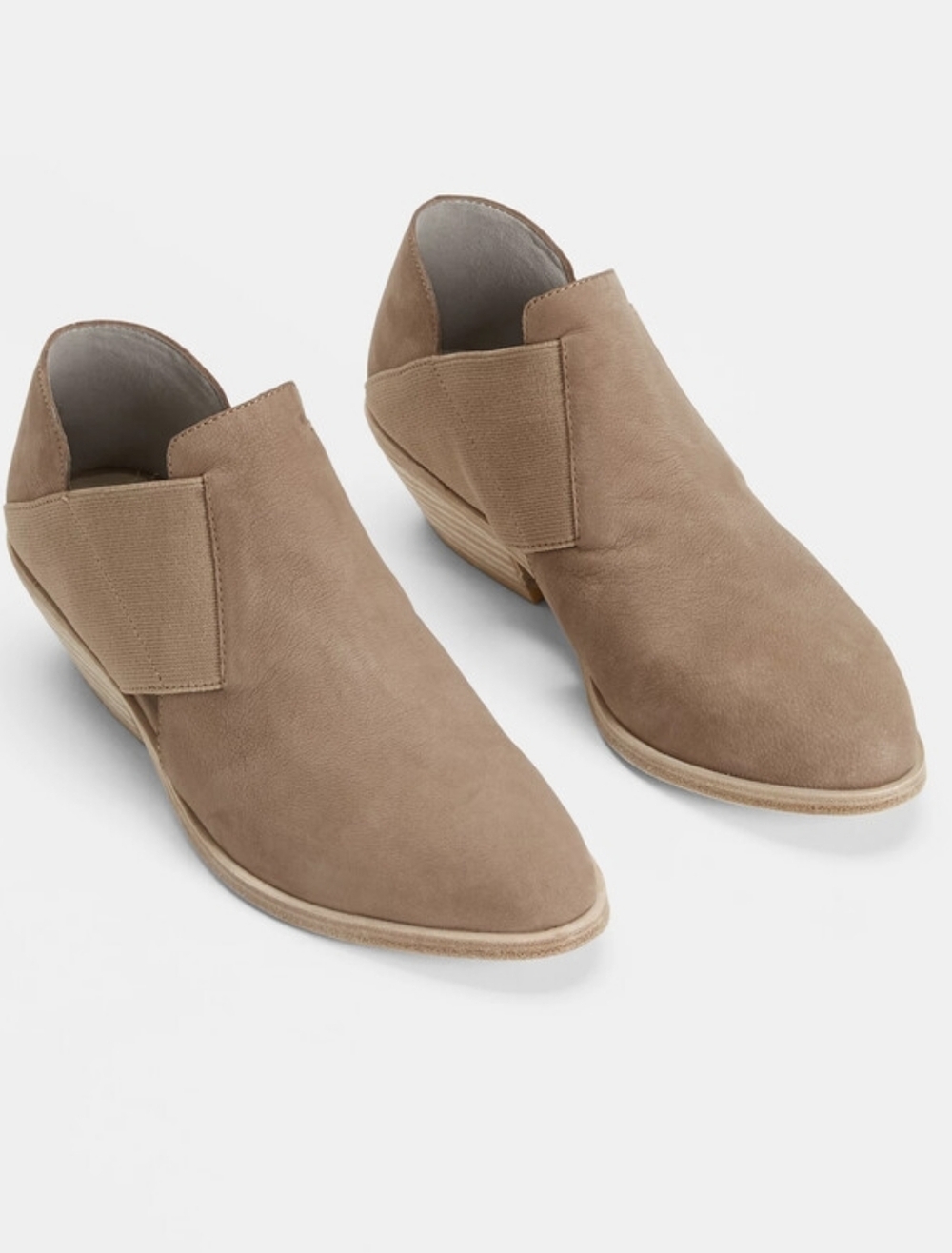 Eileen Fisher • Tan Perry Tumbled Nubuck Ankle Bootie size 7